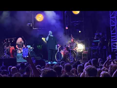 שי צברי  באמפי שוני -  המלך + אבוא בגבורות אדיר