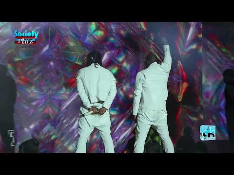 PETER &PAUL PERFORMS THEIR HIT SONG "ALINGO" AT PSQUARE LIVE IN CONCERT.
