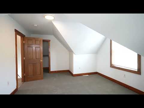 1015 W 22nd St property video