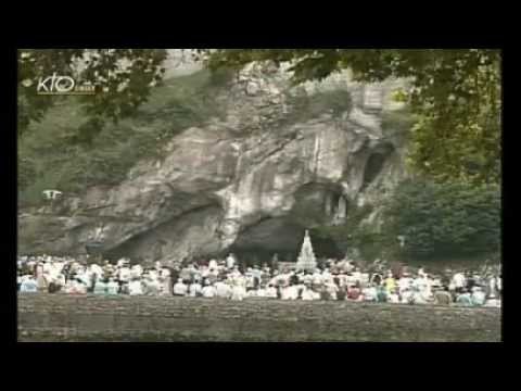 Chapelet à Lourdes