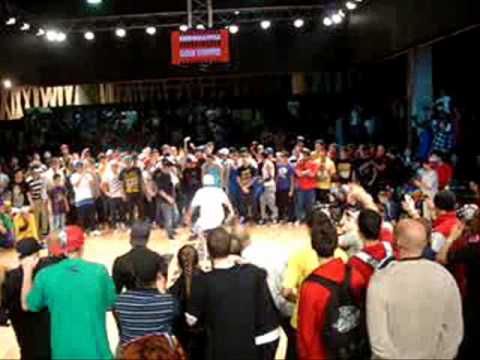 EuroBattle 2011 (Thayson - DF Zulu e Lucas - Floor Riders) Brasil