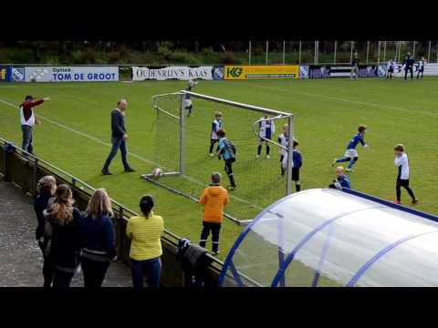 FC Weesp jo8.1 SDO toernooi - Jonas scoort met Bicycle kick