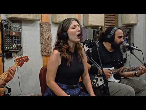 "KNOSOU Live" Αντωνία Βισβίκη - Σώπα κι άκουσε