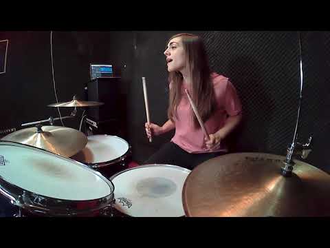 Fluorescent adolescent - Arctic Monkeys - Drum cover by Leire Colomo