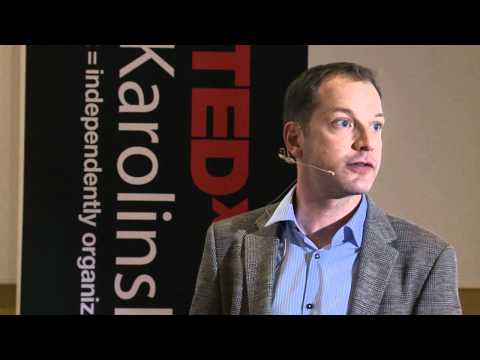TEDxKarolinskaInstitutet - Carl Savage - Turning tables and fipping pyramids