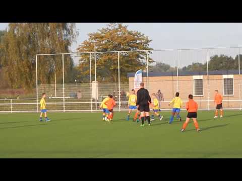 Diepe trap Desto wordt opgevangen en verwerkt door VSC verdedigers.