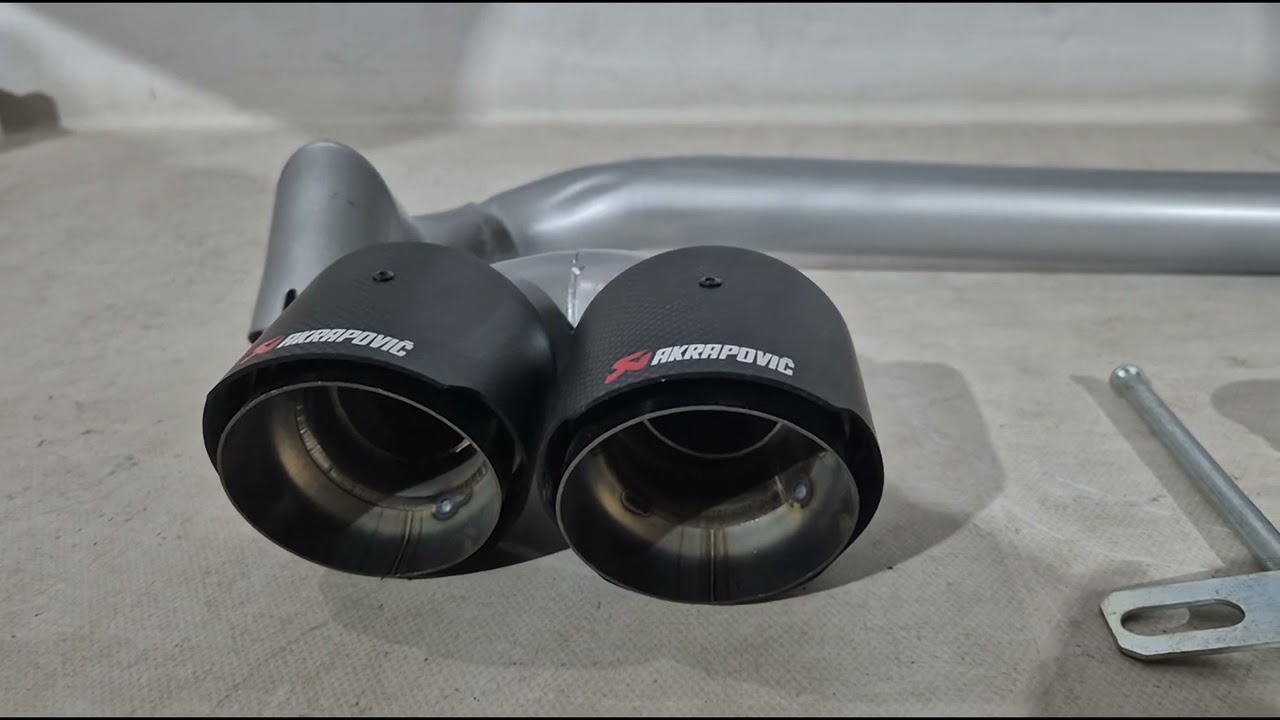 BMW 5 серия F10/F11 2010–2016 гг. Насадки на выхлоп в стиле M5 (Карбон, 2 шт) Video 1