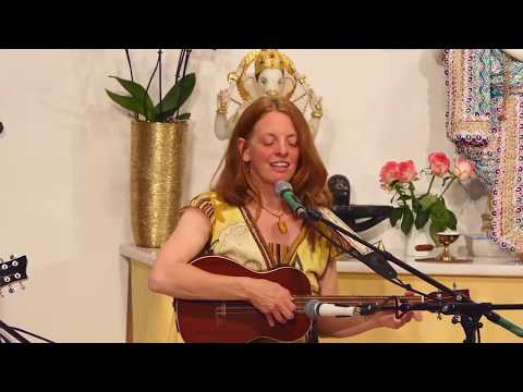 Online Mantrakonzert zu Himmelfahrt mit Shankari Susanne Hill - Live Mantrakonzert 21.05.2020