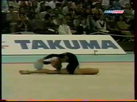 Olga BELOVA (RUS) ball - 1999 Osaka worlds EF