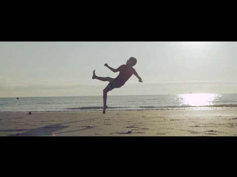 Médine - Gaza Soccer Beach (Official Video)