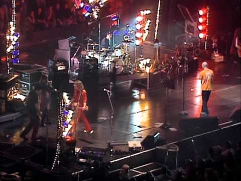 R.E.M. - Losing My Religion (Road Movie '95)