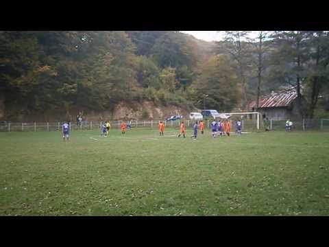 SEMENICUL VALIUG - AS BERZASCA (SENIORI ) 3 - 2 ( 2 - 1 ) ,28.09. 2013 , PART. 7