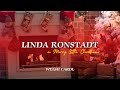 Linda Ronstadt – Welsh Carol (Classic Christmas Yule Log Visualizer)