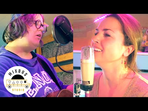 Mixbus Studio | Safia Nolin et Gabrielle Destroismaisons | Et Cetera | L'arrêt de Bus 45