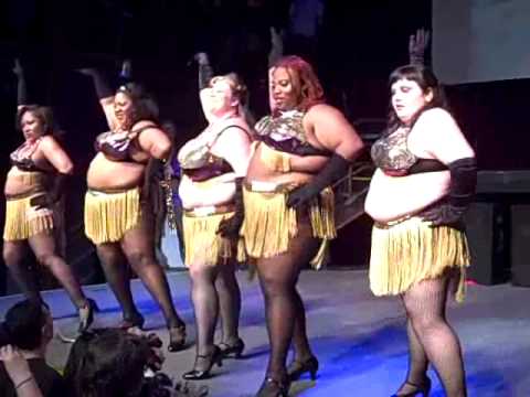 Rubenesque Burlesque @Hubba Hubba Revue Mardi Gras