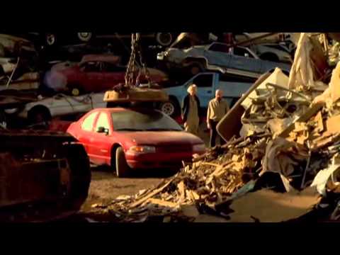 Breaking Bad: The Fifth Season Featurette - Using Magnets