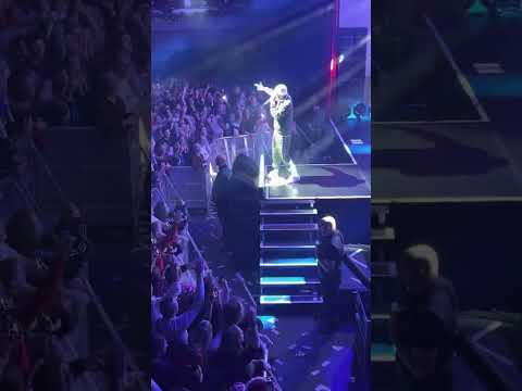 Sido - Weihnachtssong, Fuffies im Club, Schlechtes Vorbild - Weihnachtsshow2022 Berlin Columbiahalle