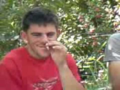 Ράμπο ME τσιγάρο