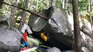 Video thumbnail of Crackhead, V3. Squamish