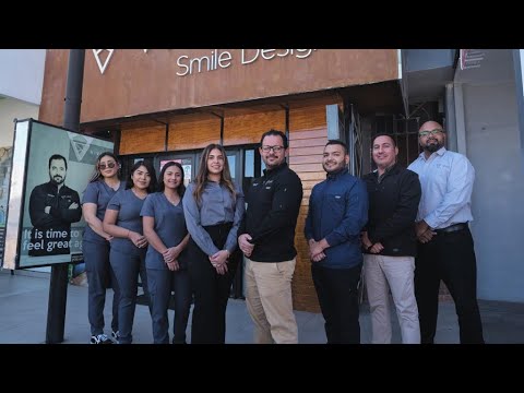 The best smile design experience in Algodones Mexico: Vivant Smile Design.