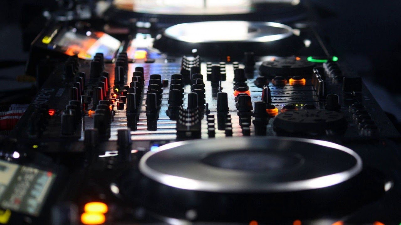 DJ Seb B presents Patty Evans - Simple Bell