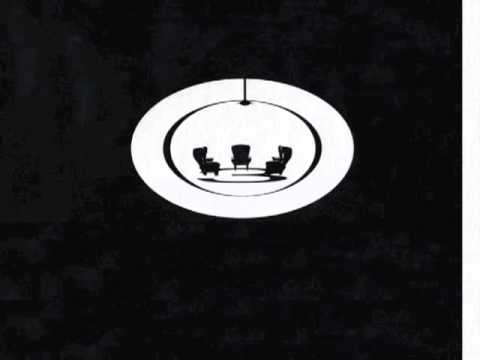 3 Chairs - Dance of Nubia