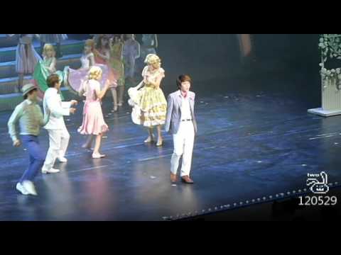 120529 CATCH ME IF U CAN - (Our) Family Tree