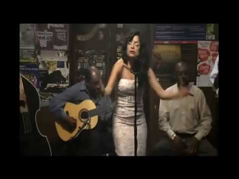 Sara Van, "Cardo ó Ceniza", presentación: Félix Casaverde (Letra: Chabuca Granda)