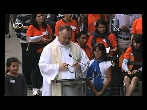 Chapelet à Lourdes