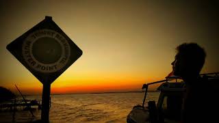 Download lagu Ella Berlayar tak bertepian mp3 Download lagu Ella Berlayar tak bertepian mp3