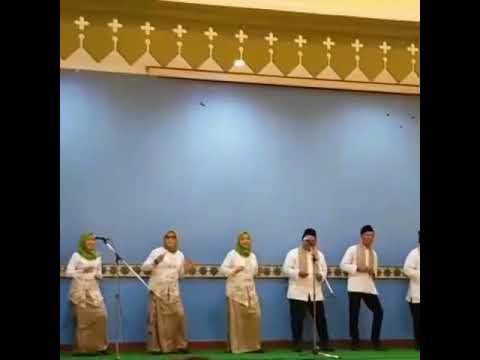Ambyarrrrr....suasana pecah,hingga ibu Fery Farhaty pun ikut bernanyi,PADUS PENGELOLA JU