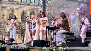 ABBA celebration in Stockholm. Walking around, checking out the band, the audience and the area.