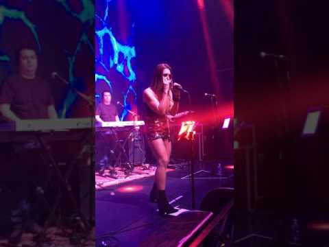 PRISCILA MENDES - Hand in My Pocket (Alanis Morissette)