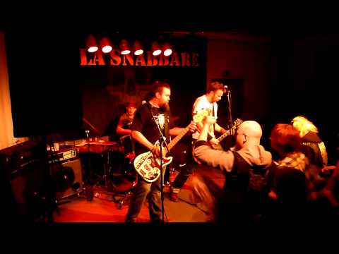 MASSGRAV - Va Ere För Fel På Socialen (16-feb-2013)