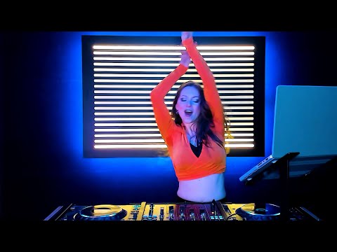 Never Too Old for Clubhopping | 90s Electronica DJ Mix || Klubbheads, Gigi D’Agostino, Benny Benassi