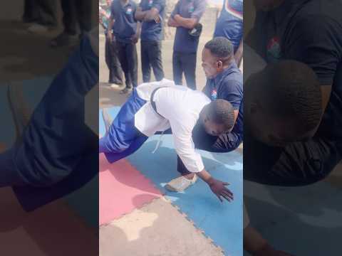 Most powerful technique for self defense345 #masteroluselfdefense #selfdefense #martialarts