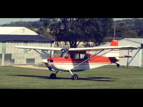 Citabria Airbatics - American Champion Aircraft (Aerobatic maneuvers demonstration)