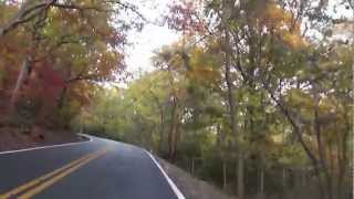 preview picture of video 'Fall Colors in Castlewood State Park'