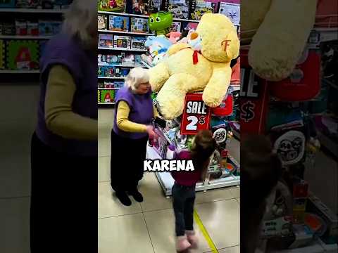 Pegawai Ini Diam-Diam Mengubah Harga Mainan… Tapi Hampir Tak Ada yang Peduli