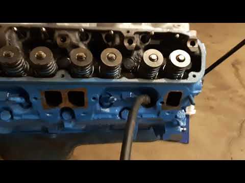 Changing Mopar 318 valve seals