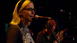 Laura Veirs - Seven Falls (Live on eTown)