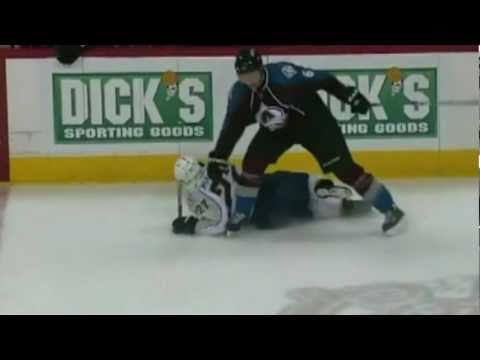 Erik Johnson flattens Patric Hornqvist