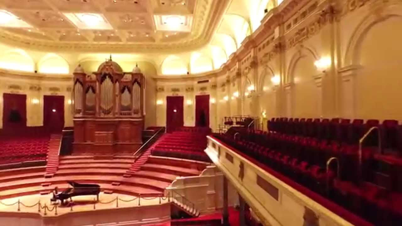 Embark on a virtual tour of the Concertgebouw.