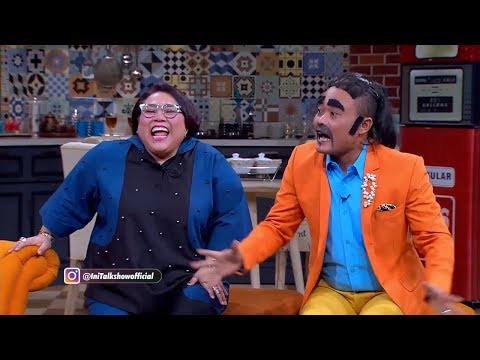 Cerita Pengurus Bayi ini Dirumpiin Ibu-ibu Arisan yang Bikin Ngakak