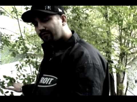 Hush "Roses And Razorblades" Music Video