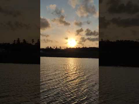 Pôr do sol em Belmonte, Bahia.