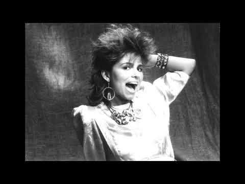 Anna Jurksztowicz - Zmysły Precz! (Roberto Bedross Edit)