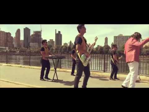 ORGANIZACIÓN X "MOZO UNA CERVEZA" BY: EMOTION'S FILMS TEAM USA