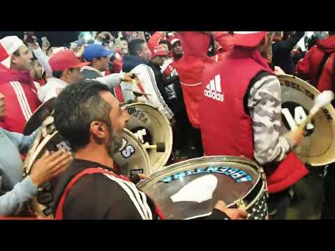 "Los borrachos del tablón" Barra: Los Borrachos del Tablón • Club: River Plate