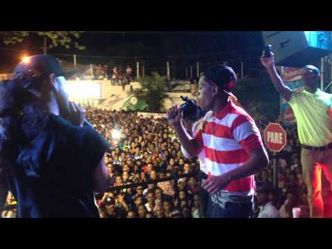 juan el imaginario VS mozart la para en el carnaval mocano Yordano mora www.soymocano54.com 2014